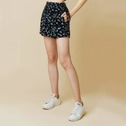 Floral Print Shorts With Drawstring Waist -Transcend Sales floral print shorts with drawstring waist 4b9c6dcef1a4f48fe35928fdbc491899