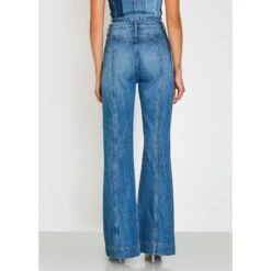 High Rise Patch Pocket Jeans In Laguna Beach -Transcend Sales high rise patch pocket jeans in laguna beach 0f0cf951864b7e3dcb12660162f23628