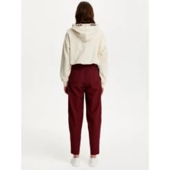 Burgundy High Waisted Boyfriend Jeans -Transcend Sales high waisted boyfriend jeans 578ada75b80e68209f033dd37e7346ab