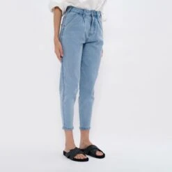 California - Sustainable Barrel Jeans - Sky Blue -Transcend Sales hlvxiyla3abh7gfq4pjn