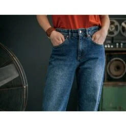 Damsons Beau Jeans Mid Blue 18 Damsons Beau Jeans Mid Blue -Transcend Sales kpdk2k8khrfybisoggjr