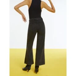 High-Waisted Ripped Black Jeans 16 High-Waisted Ripped Black Jeans -Transcend Sales niitta7hb0p5fjgn1ik0