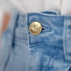 California - Sustainable Barrel Jeans - Sky Blue -Transcend Sales rehjhpw2kqhxm4o873ae