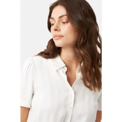 Traffic People Telling Stories Shirt - White -Transcend Sales telling stories shirt in white 4e71e6e4497c643fbe78ec198aeadef8