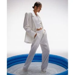 Uma Aesthetic White Vest -Transcend Sales tfp7q6nzygcne2wfyf87