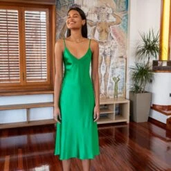 The Silk Slipdress - Emerald Green -Transcend Sales the silk slipdress in emerald green 2714e057e7ada01ccfa187e9e5dd0533