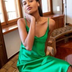 The Silk Slipdress - Emerald Green -Transcend Sales the silk slipdress in emerald green 669f51c8fc3b3ad2880dccae03221130